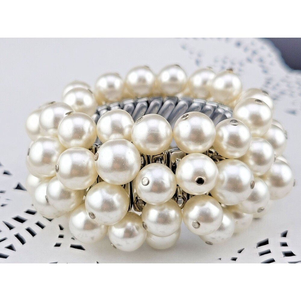 Vintage Signed Japan Glass Pearl Charm Expansion Bracelet Adj6-7